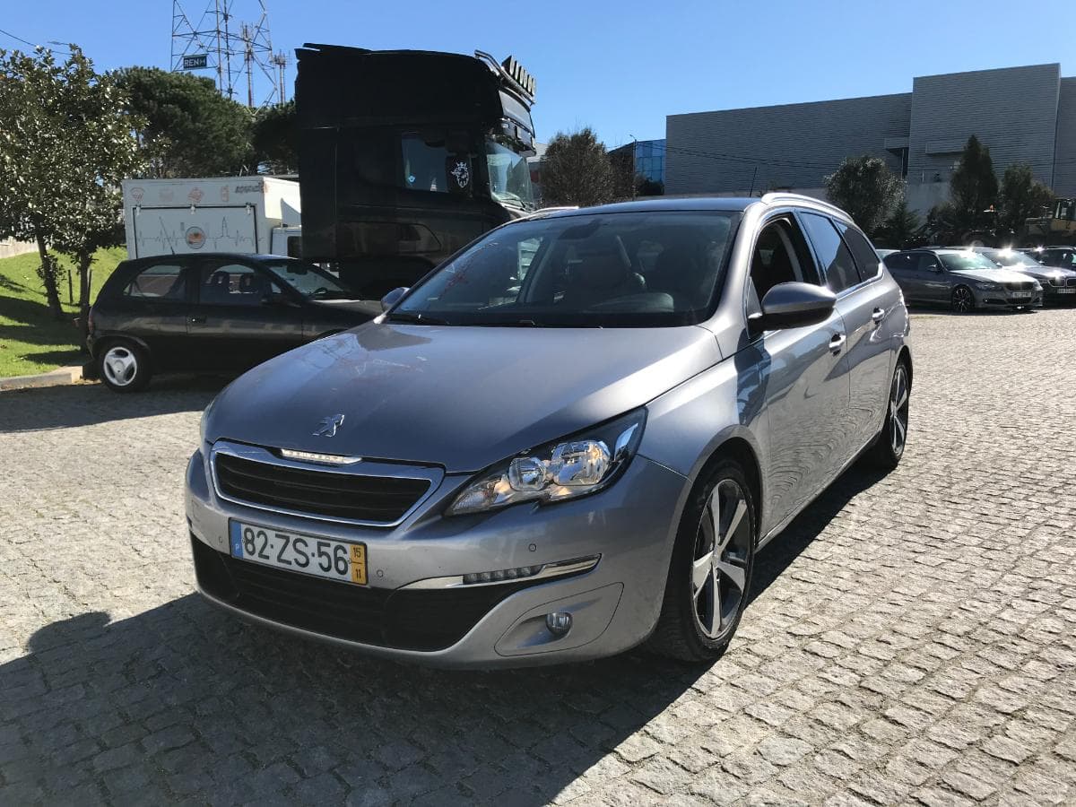 Peugeot 308 SW 1.6 BlueHDI · Ano 2015 — imagen 3