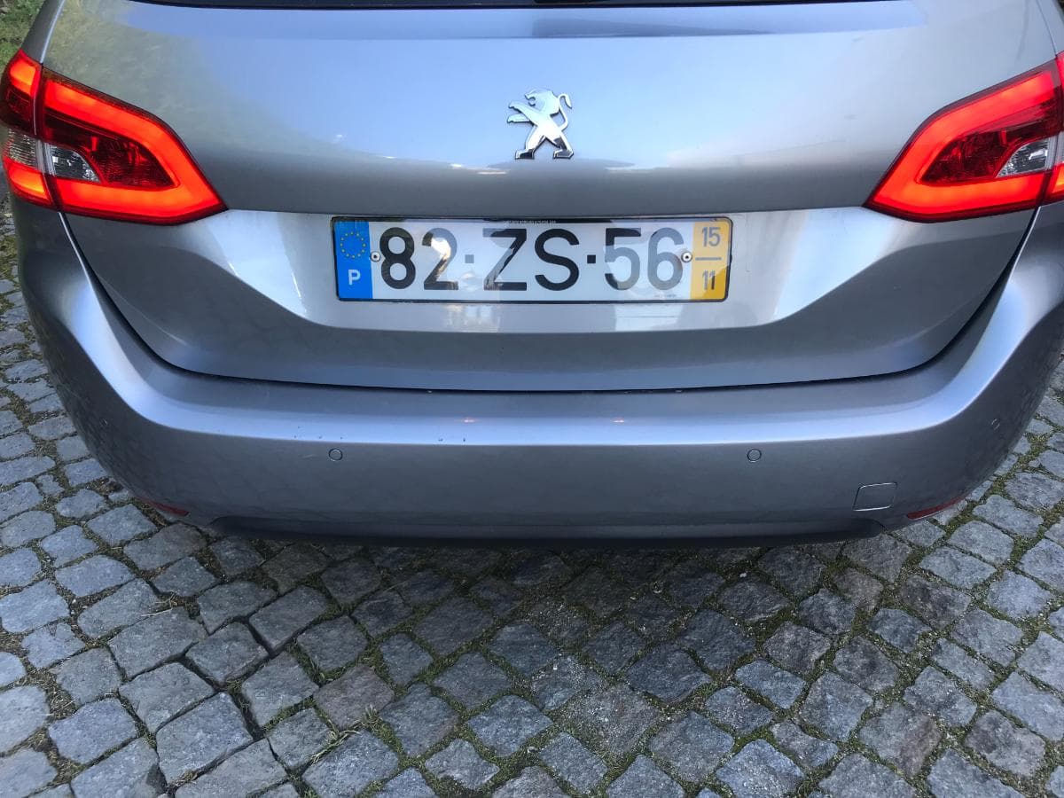 Peugeot 308 SW 1.6 BlueHDI · Ano 2015 — imagen 8