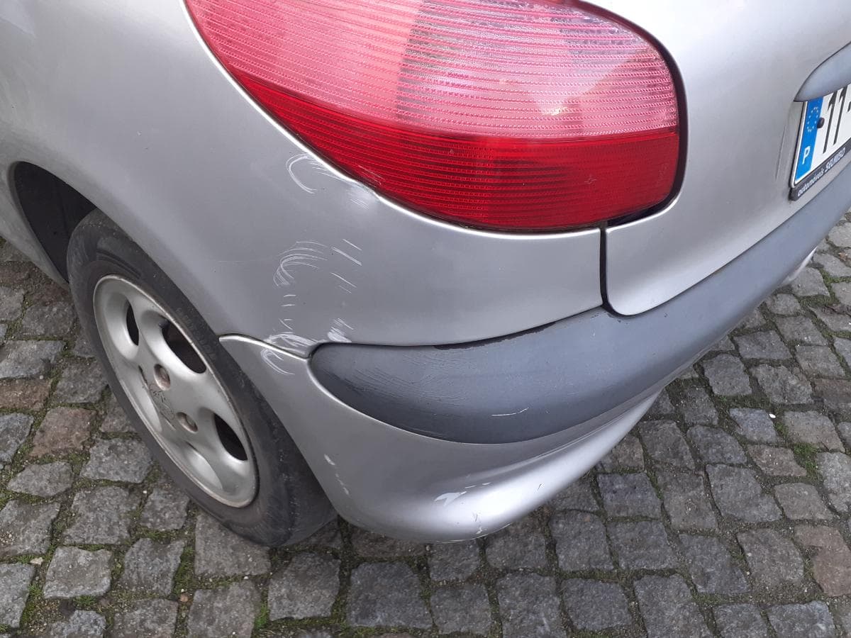 Peugeot 206 1.1 · Ano 1998 — imagem 12
