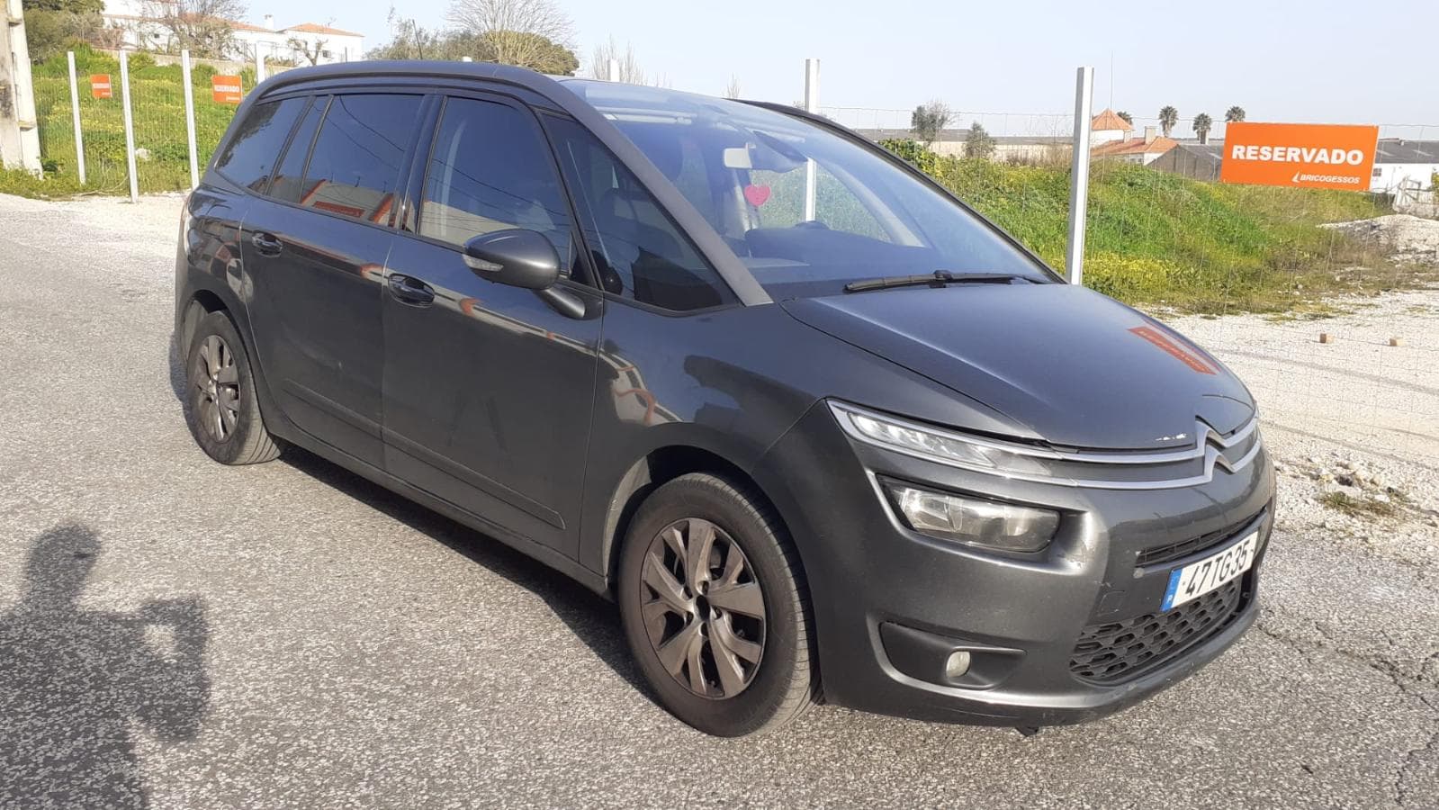 Citroën C4 Grand Picasso 1.6 Hdi · Ano 2014 — imagem 5
