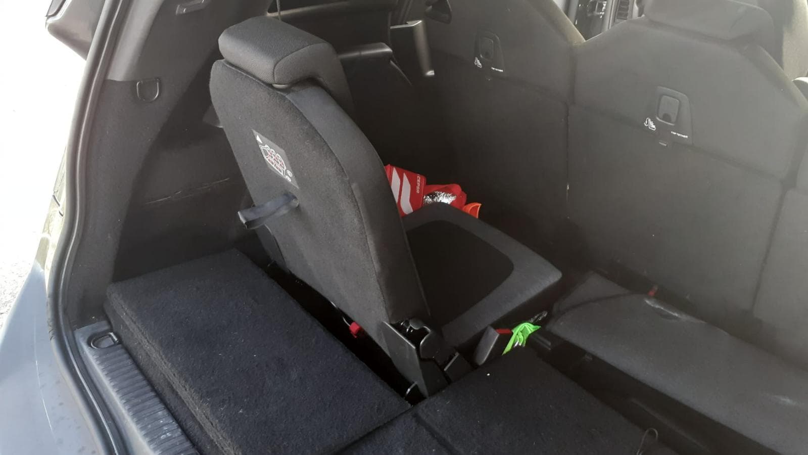 Citroën C4 Grand Picasso 1.6 Hdi · Ano 2014 — imagem 22