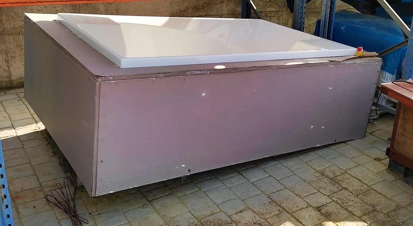 Piscinas · Sanitários · Racks · Equipamento de Escritório — image 35