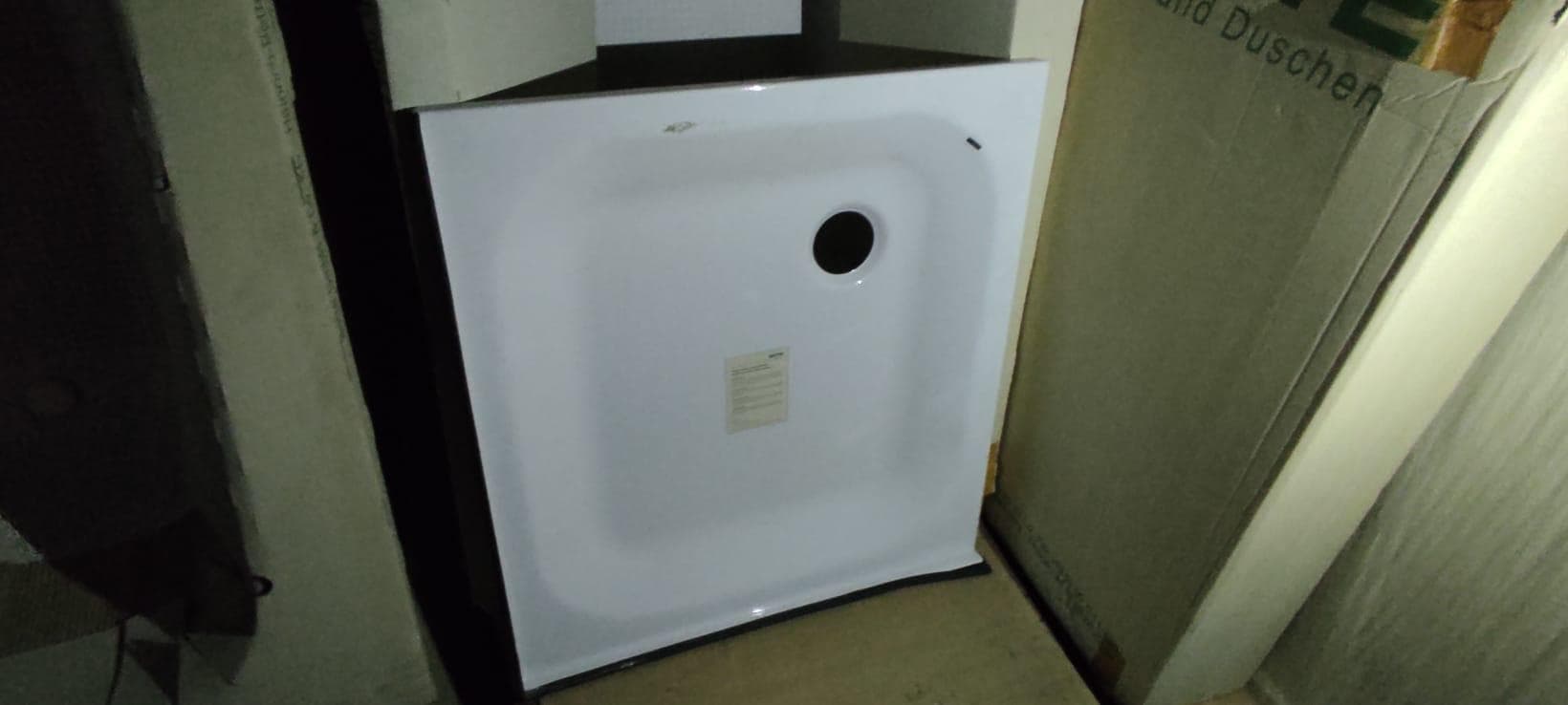 Piscinas · Sanitários · Racks · Equipamento de Escritório — image 105