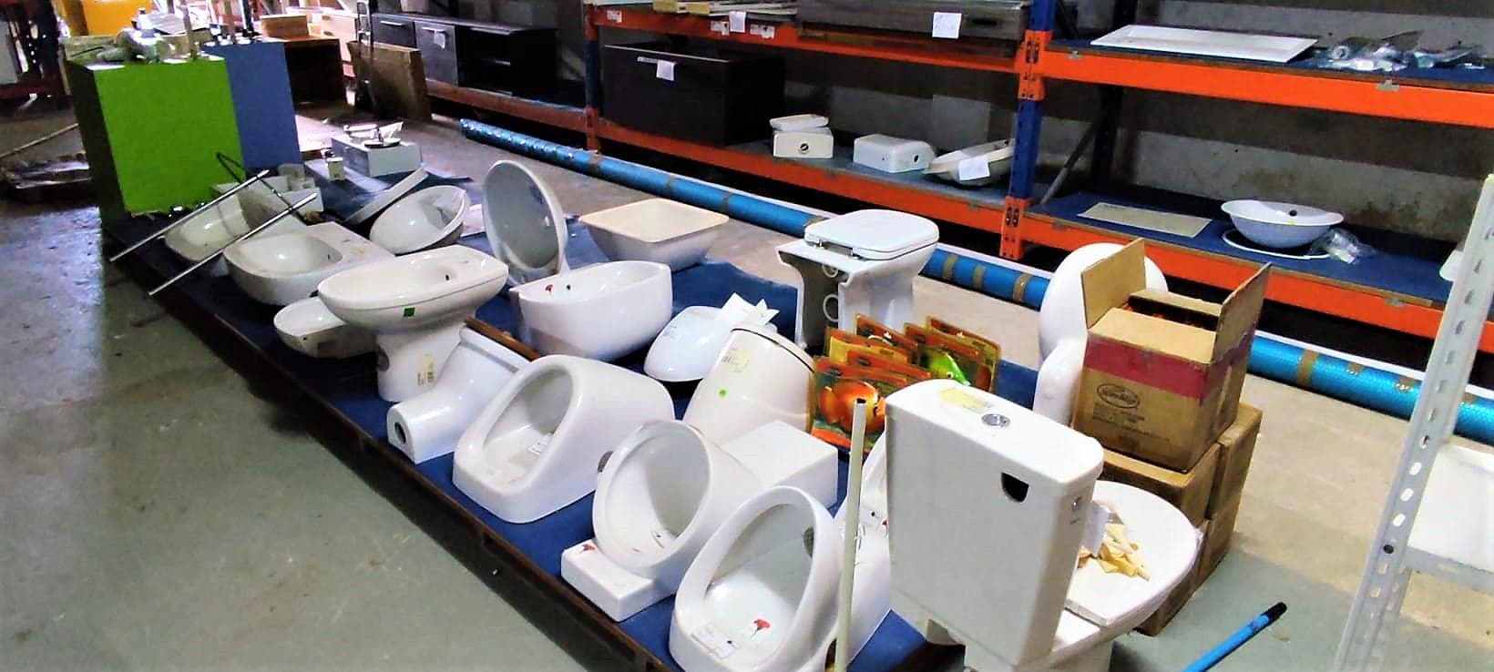 Piscinas · Sanitários · Racks · Equipamento de Escritório — image 4