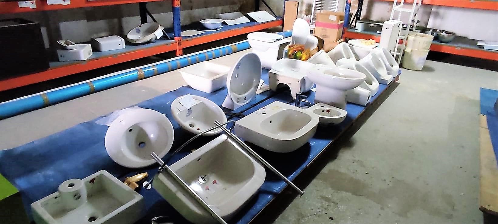 Piscinas · Sanitários · Racks · Equipamento de Escritório — image 21