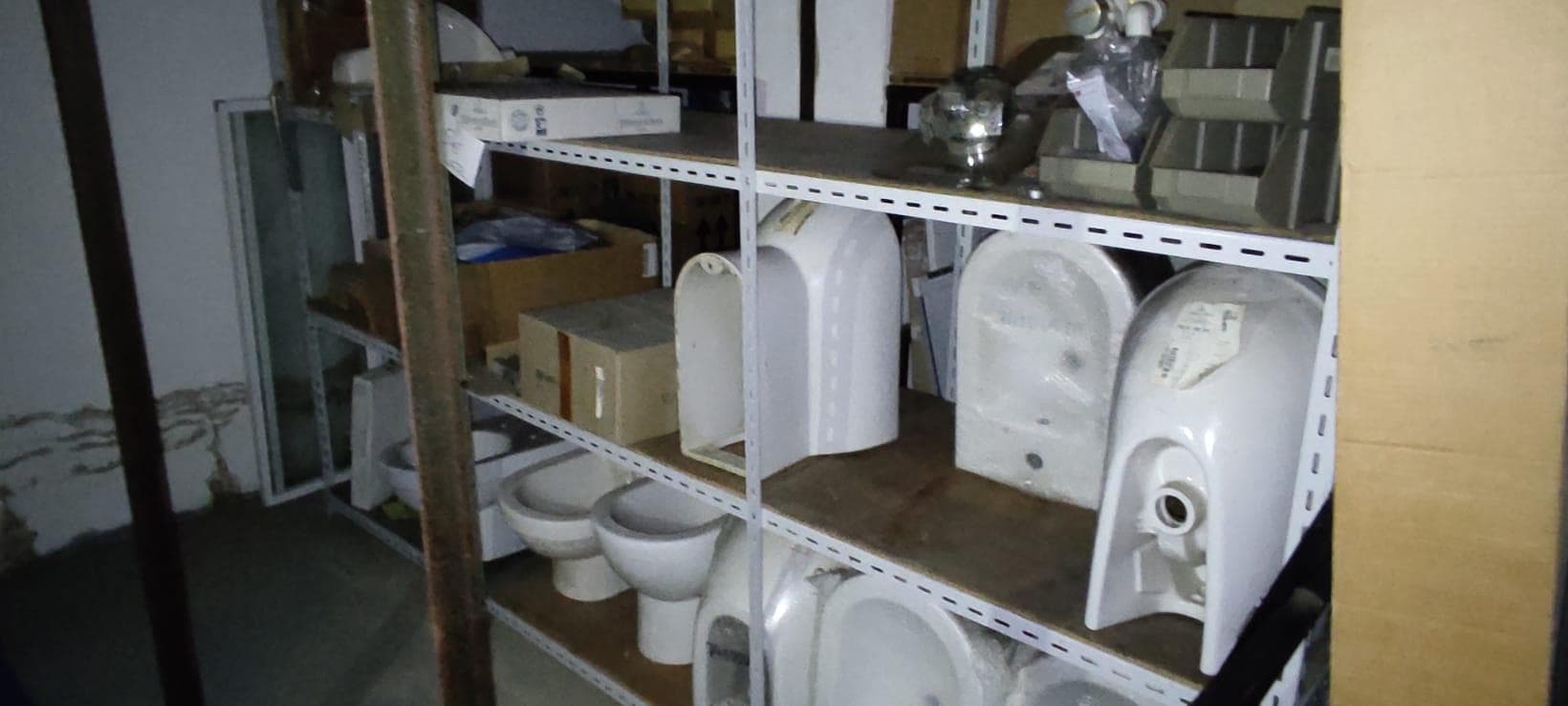 Piscinas · Sanitários · Racks · Equipamento de Escritório — image 61