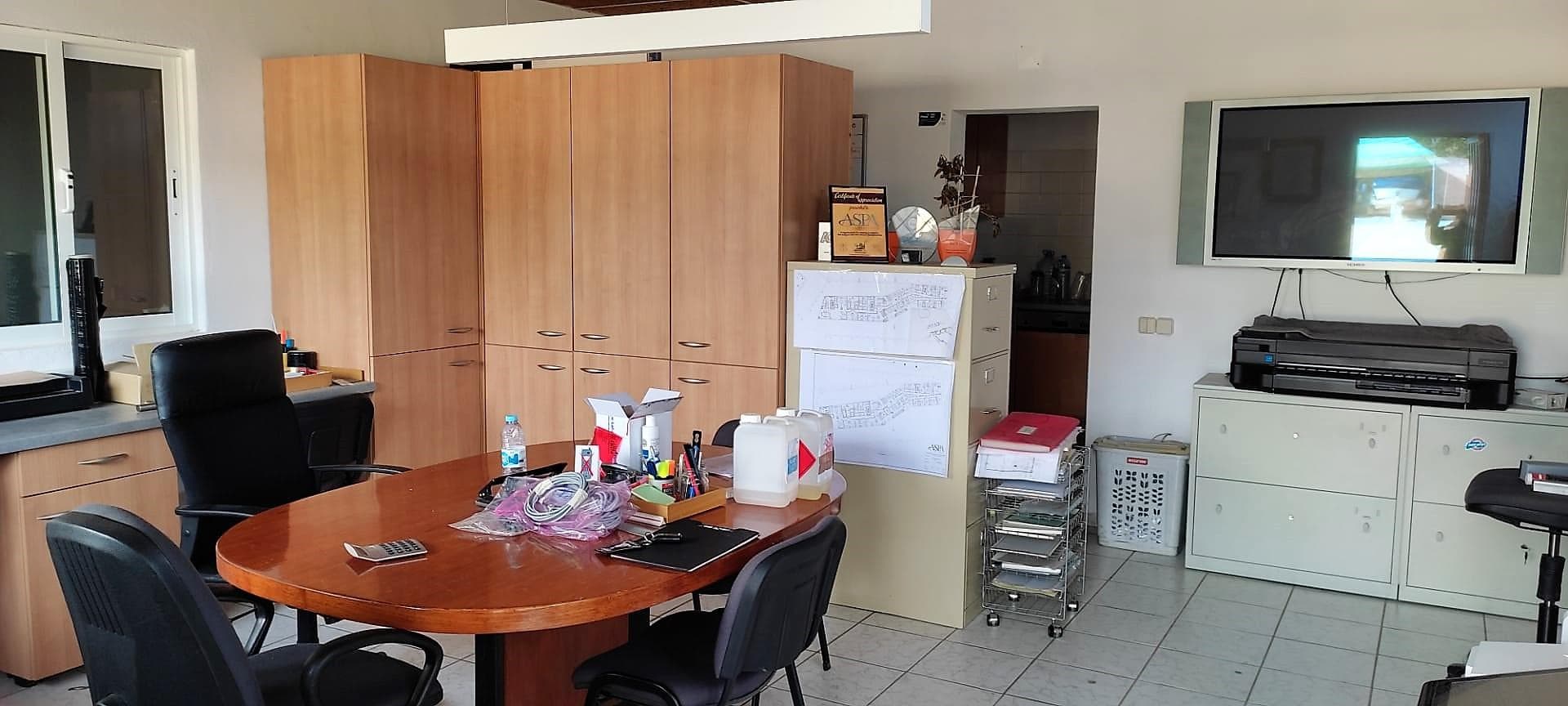 Piscinas · Sanitários · Racks · Equipamento de Escritório — image 10