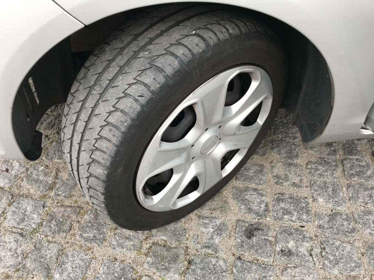 Ford Fiesta 1.4 TDCI · Ano 2009 — image 12