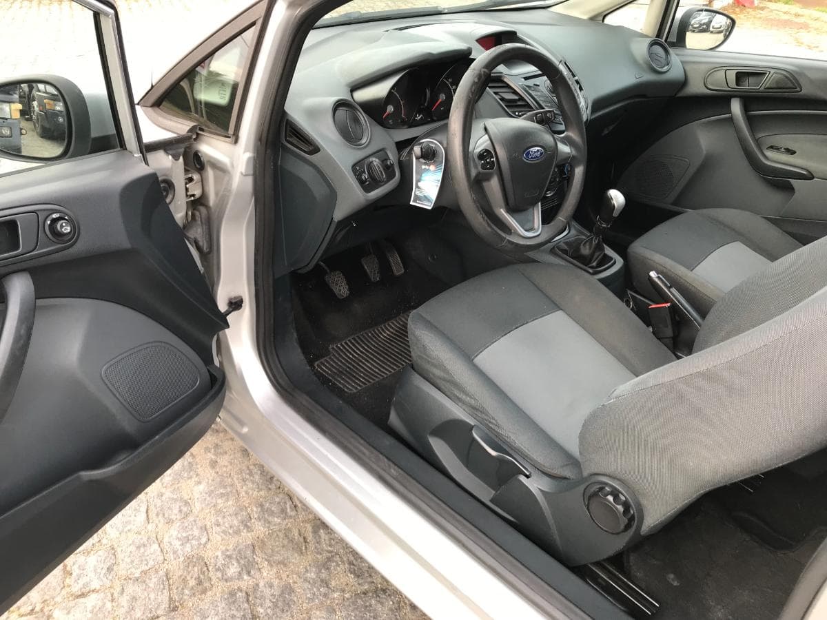 Ford Fiesta 1.4 TDCI · Ano 2009 — image 14