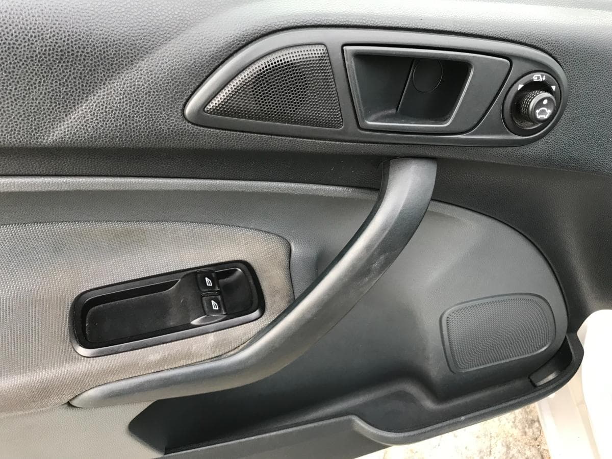 Ford Fiesta 1.4 TDCI · Ano 2009 — image 15