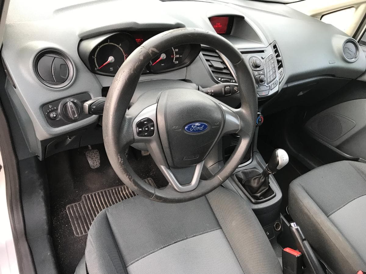 Ford Fiesta 1.4 TDCI · Ano 2009 — image 21