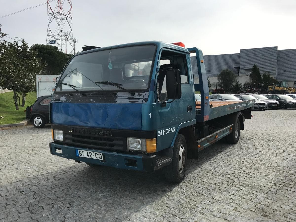 Mitsubishi Canter FE444 · Ano 1993 — image 3