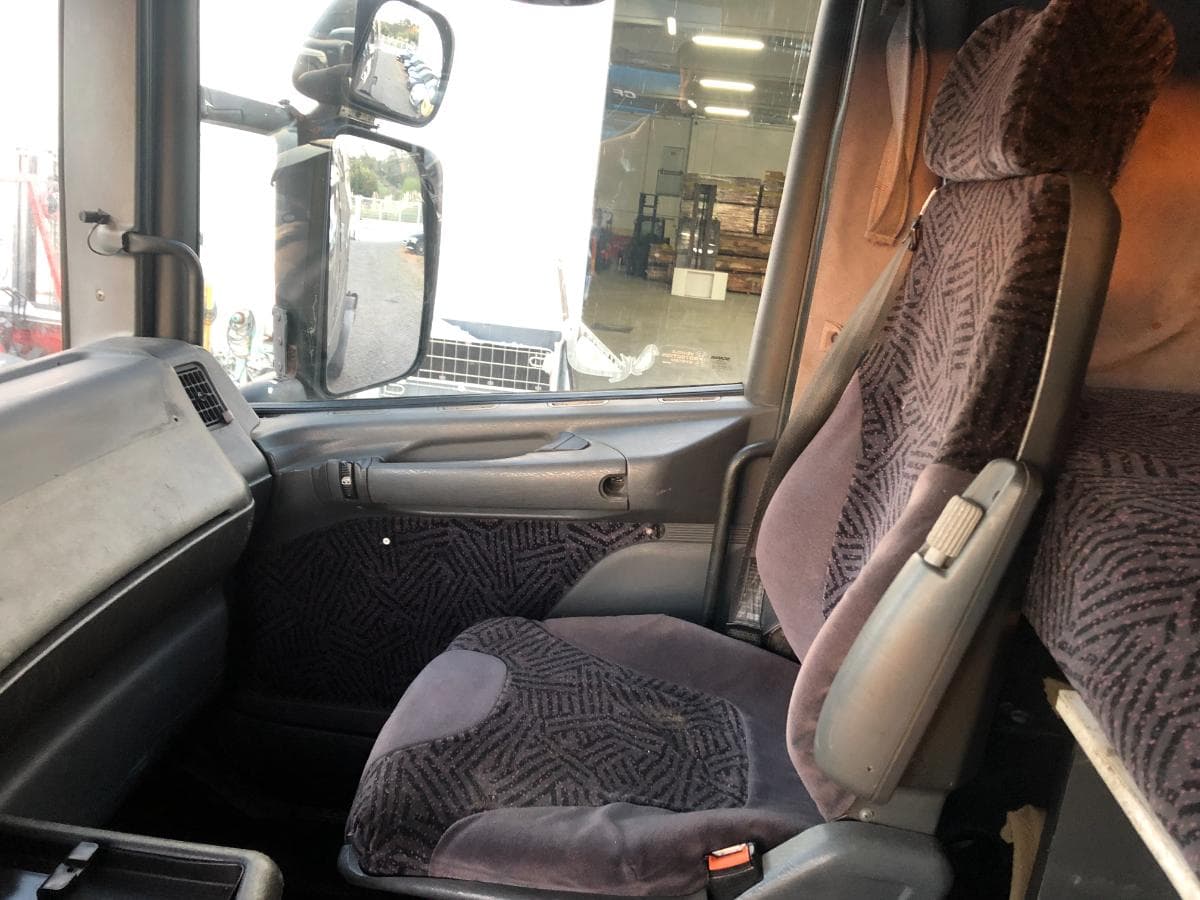 Scania R124 · Ano 2000 — image 25
