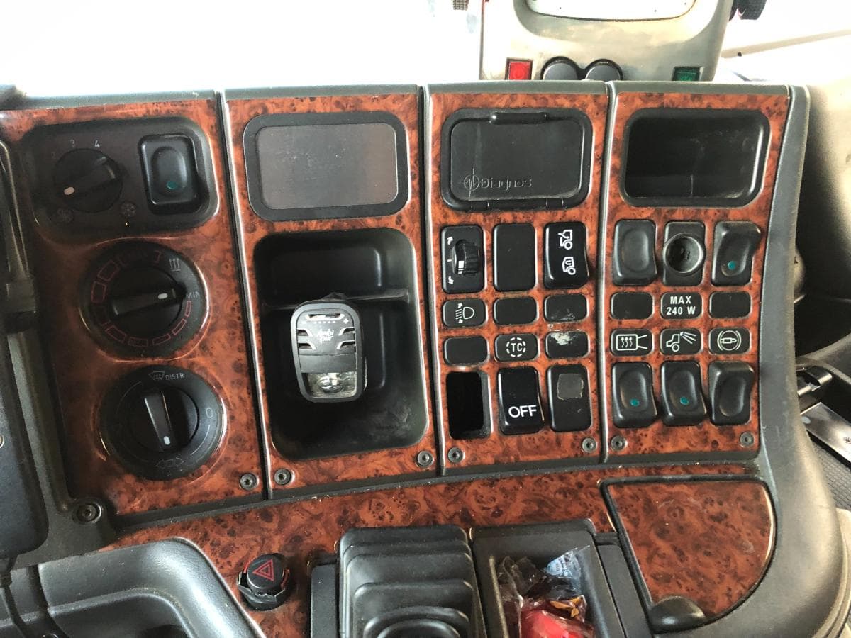 Scania R124 · Ano 2000 — image 35