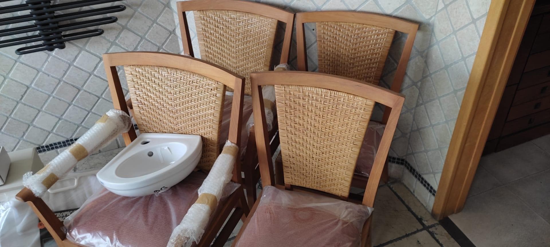 Piscinas · Sanitários · Racks · Equipamento de Escritório — image 87
