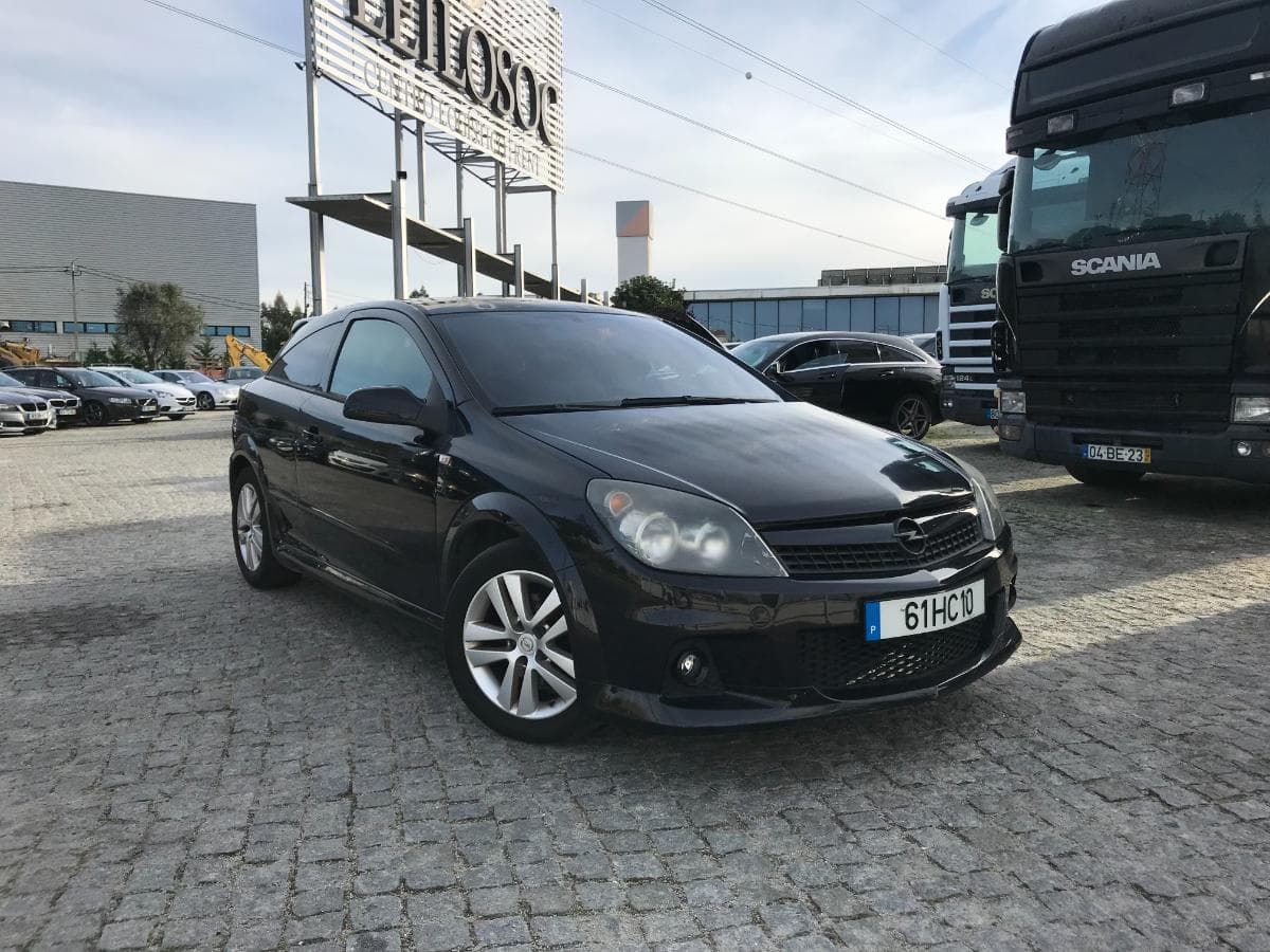 Opel Astra 1.3 CDTI · Ano 2009 — imagem 1