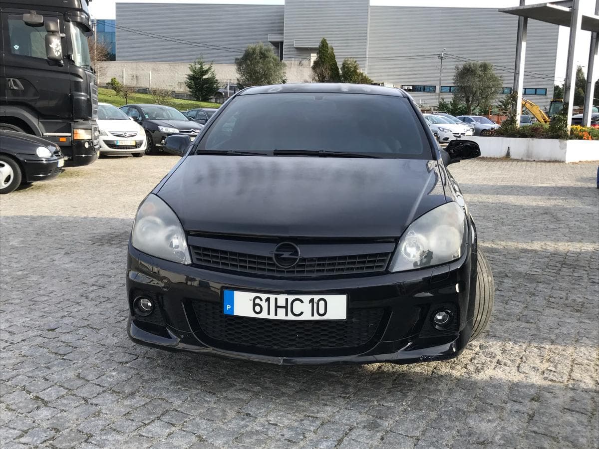 Opel Astra 1.3 CDTI · Ano 2009 — imagem 2