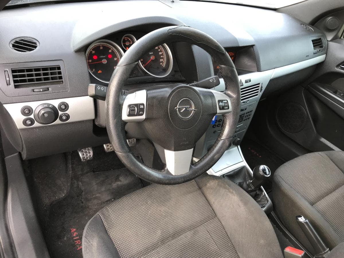 Opel Astra 1.3 CDTI · Ano 2009 — imagem 22