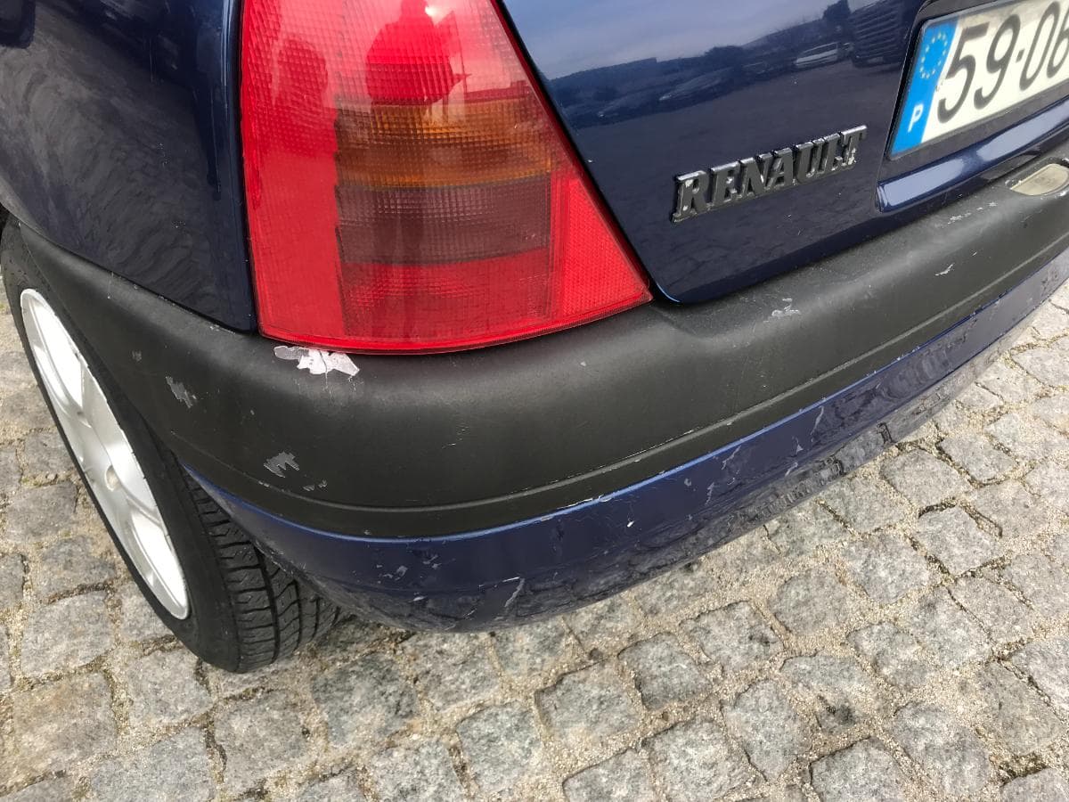 Renault Clio · Ano 2000 — imagen 12