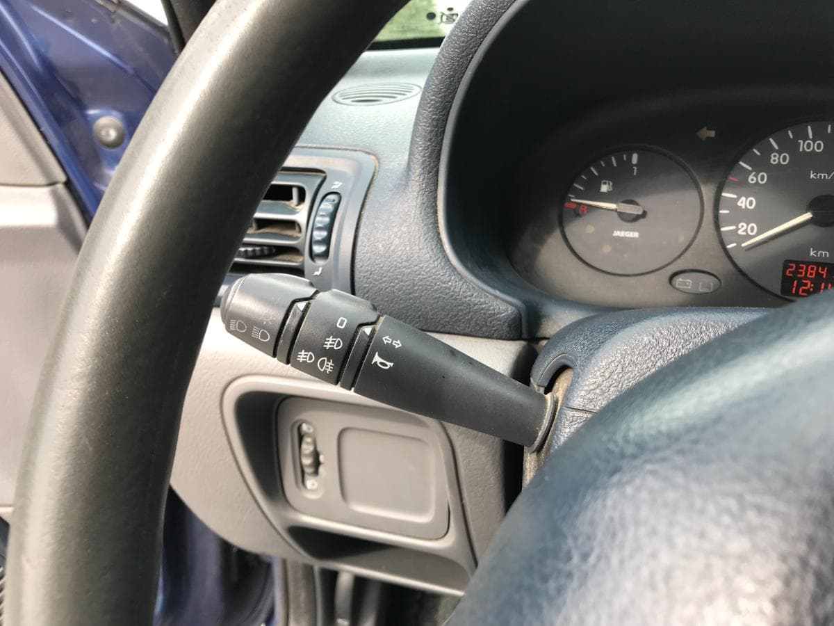 Renault Clio · Ano 2000 — imagen 22