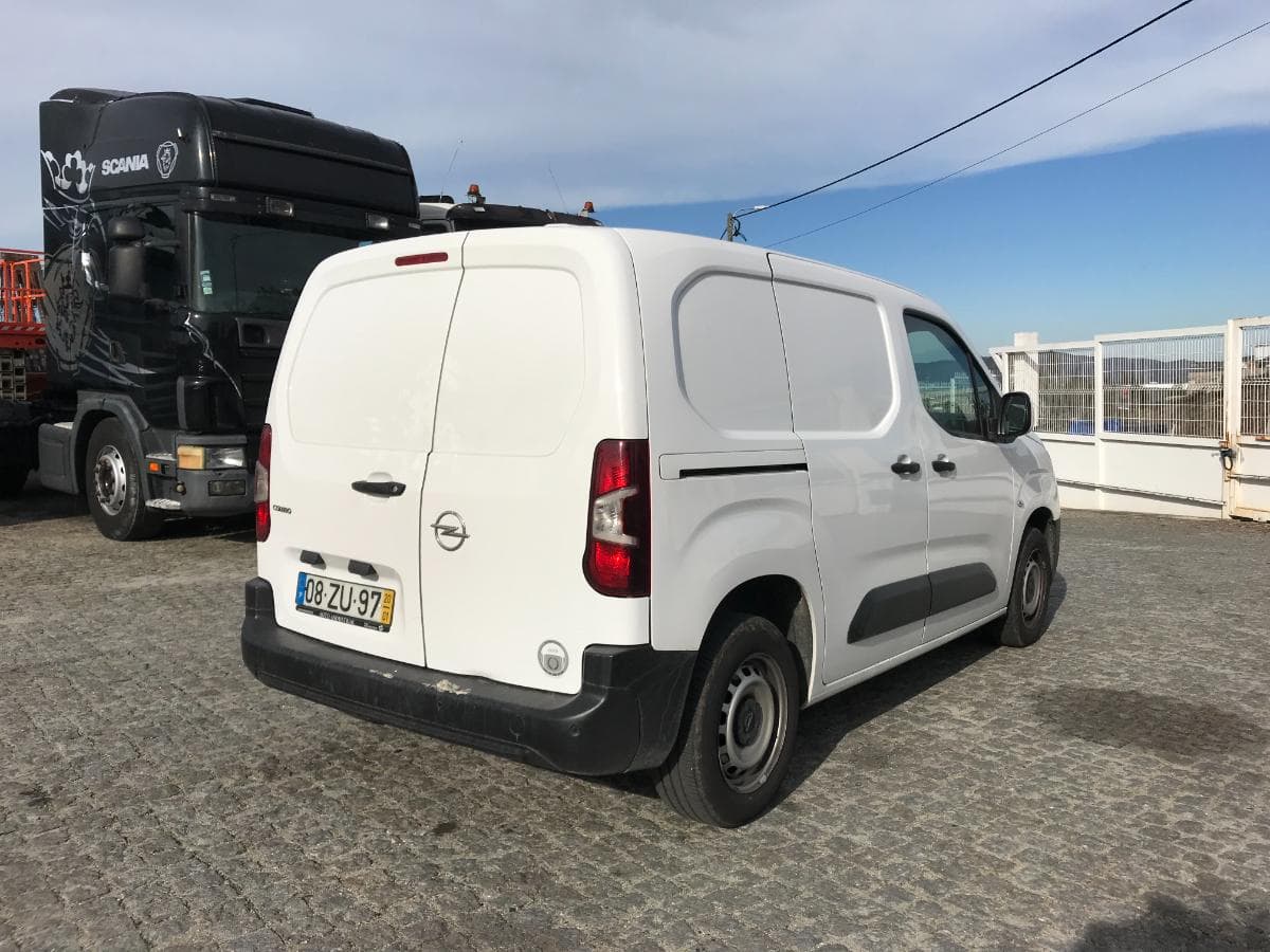 Opel Combo 1.5D · Ano 2020 — imagem 4