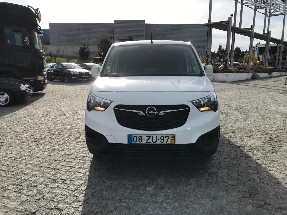 Opel Combo 1.5D · Ano 2020 — imagem 2