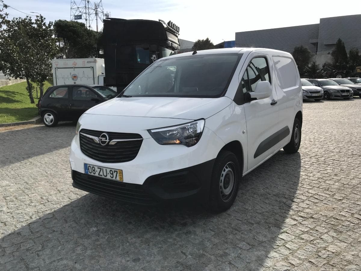 Opel Combo 1.5D · Ano 2020 — imagem 3