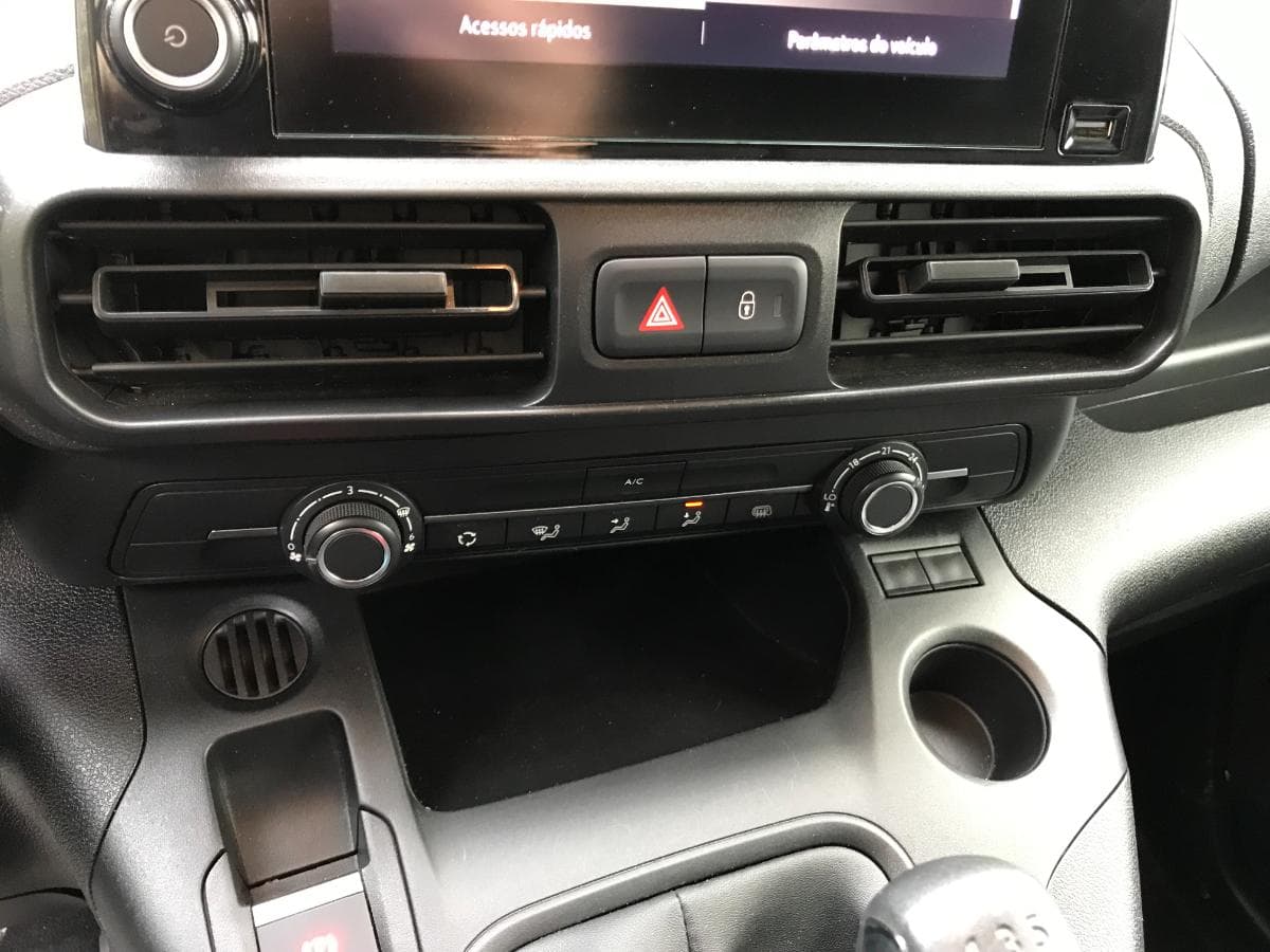Opel Combo 1.5D · Ano 2020 — imagem 17