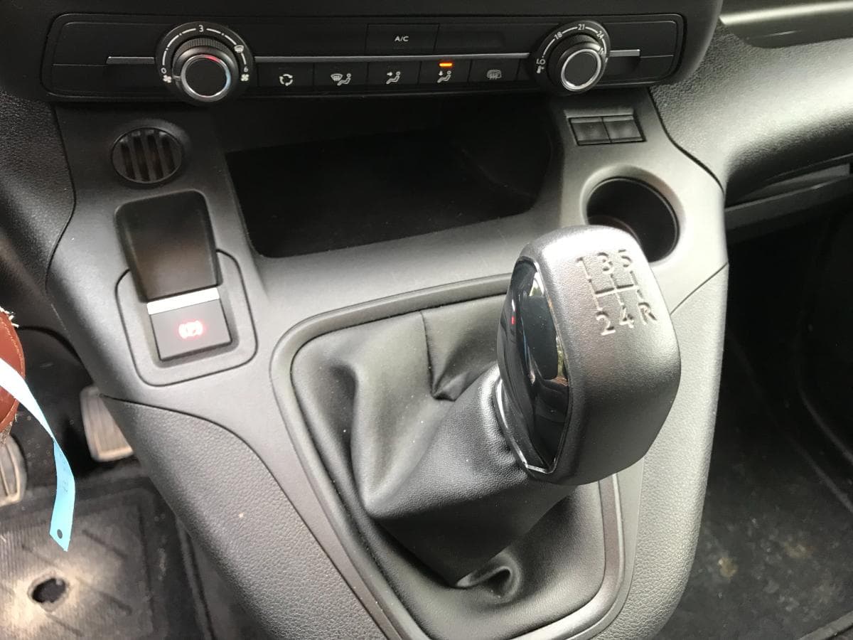 Opel Combo 1.5D · Ano 2020 — imagem 23
