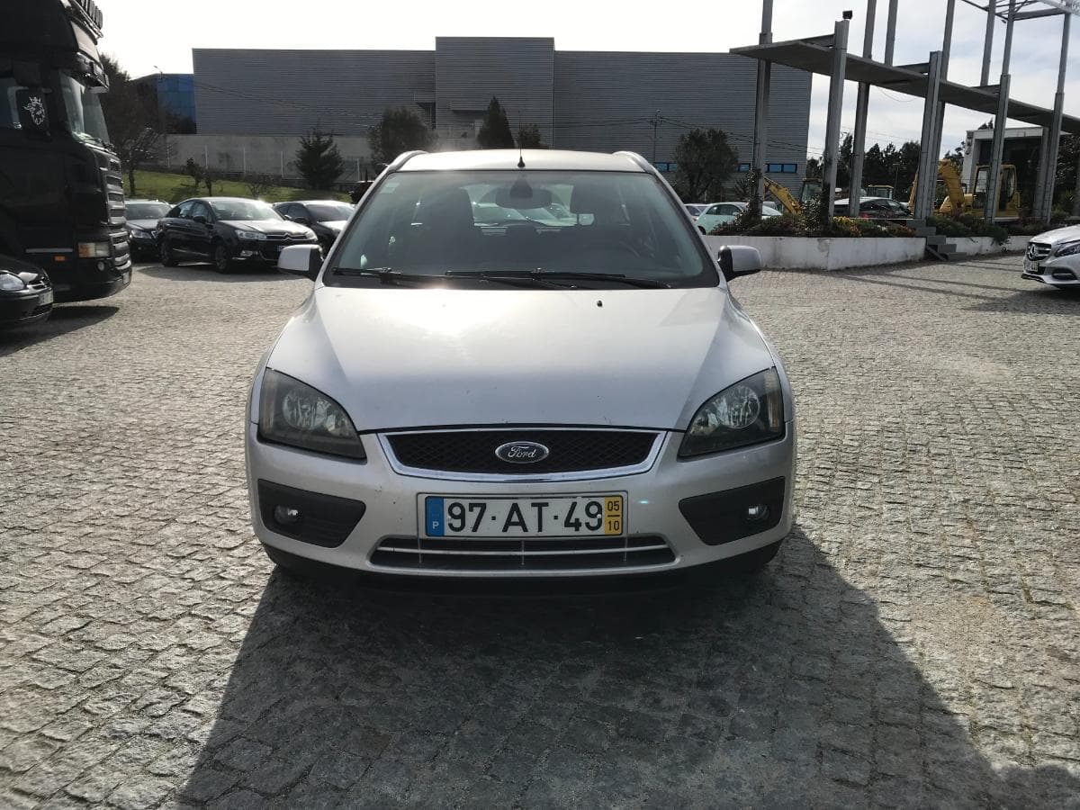Ford Focus 1.6 CDTI · Ano 2005 — imagem 2