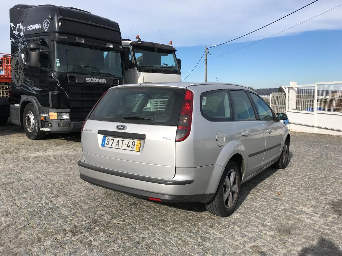 Ford Focus 1.6 CDTI · Ano 2005 — imagem 4