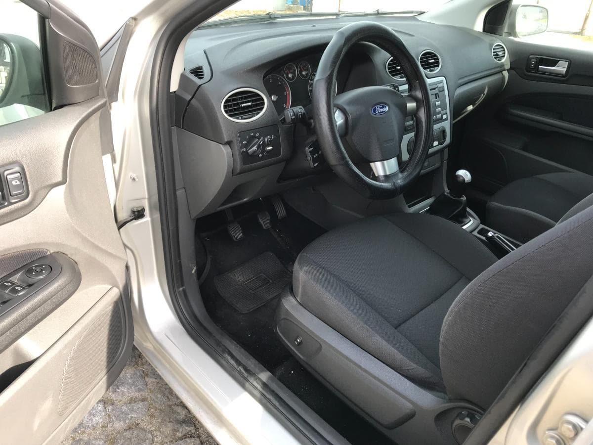 Ford Focus 1.6 CDTI · Ano 2005 — imagem 15