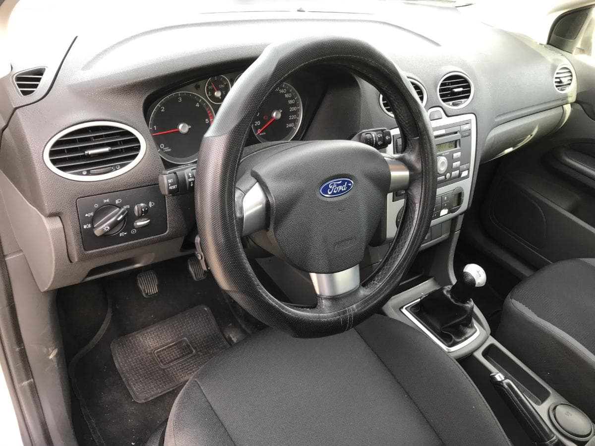 Ford Focus 1.6 CDTI · Ano 2005 — imagem 22