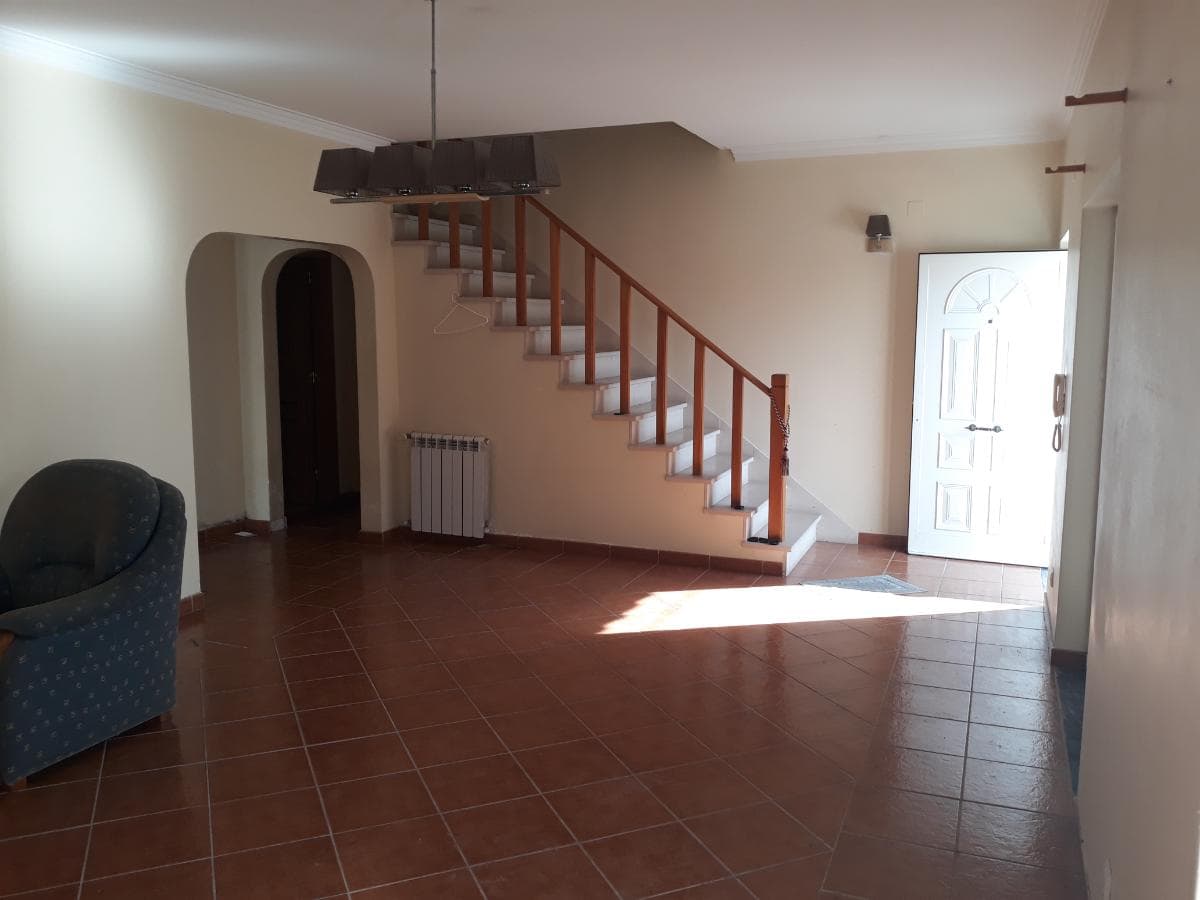 Moradia V3 · Sesimbra — image 19