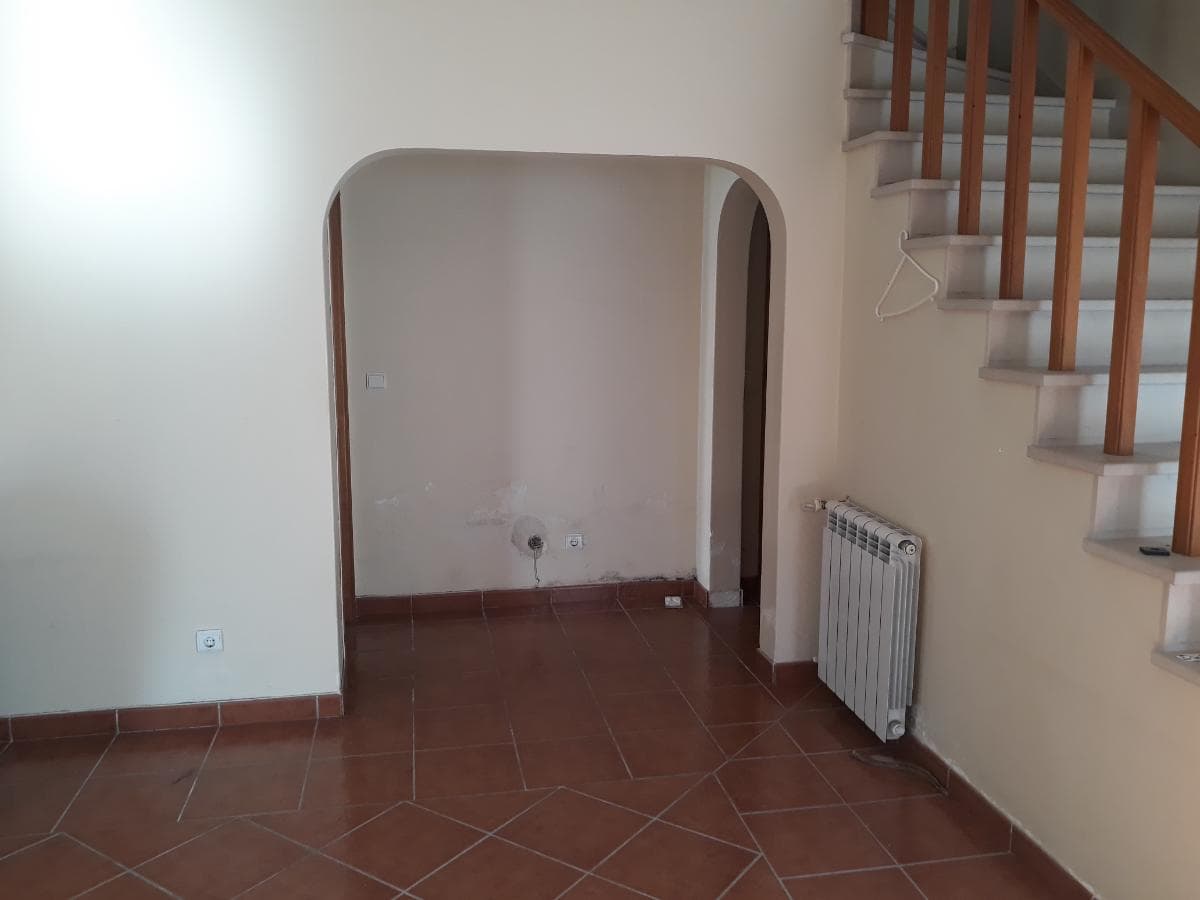Moradia V3 · Sesimbra — image 17
