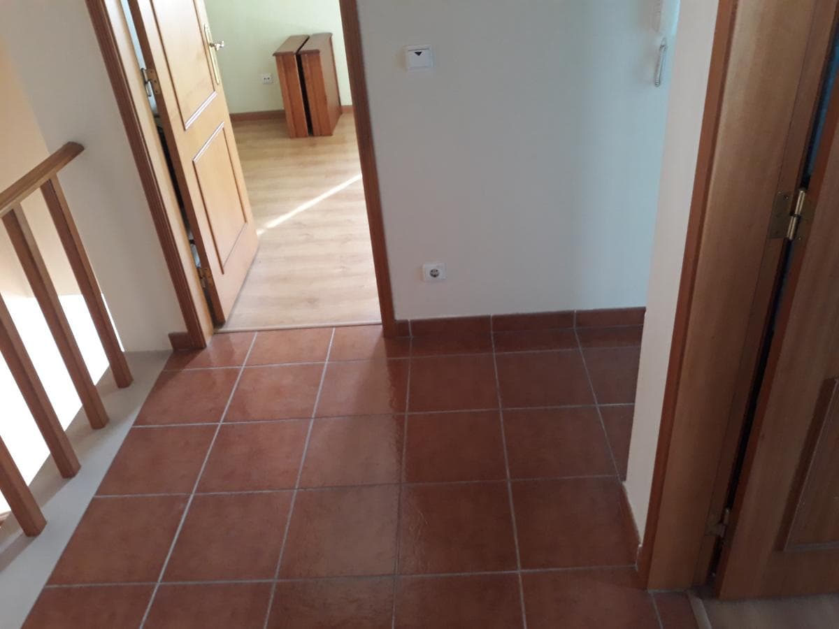 Moradia V3 · Sesimbra — image 11