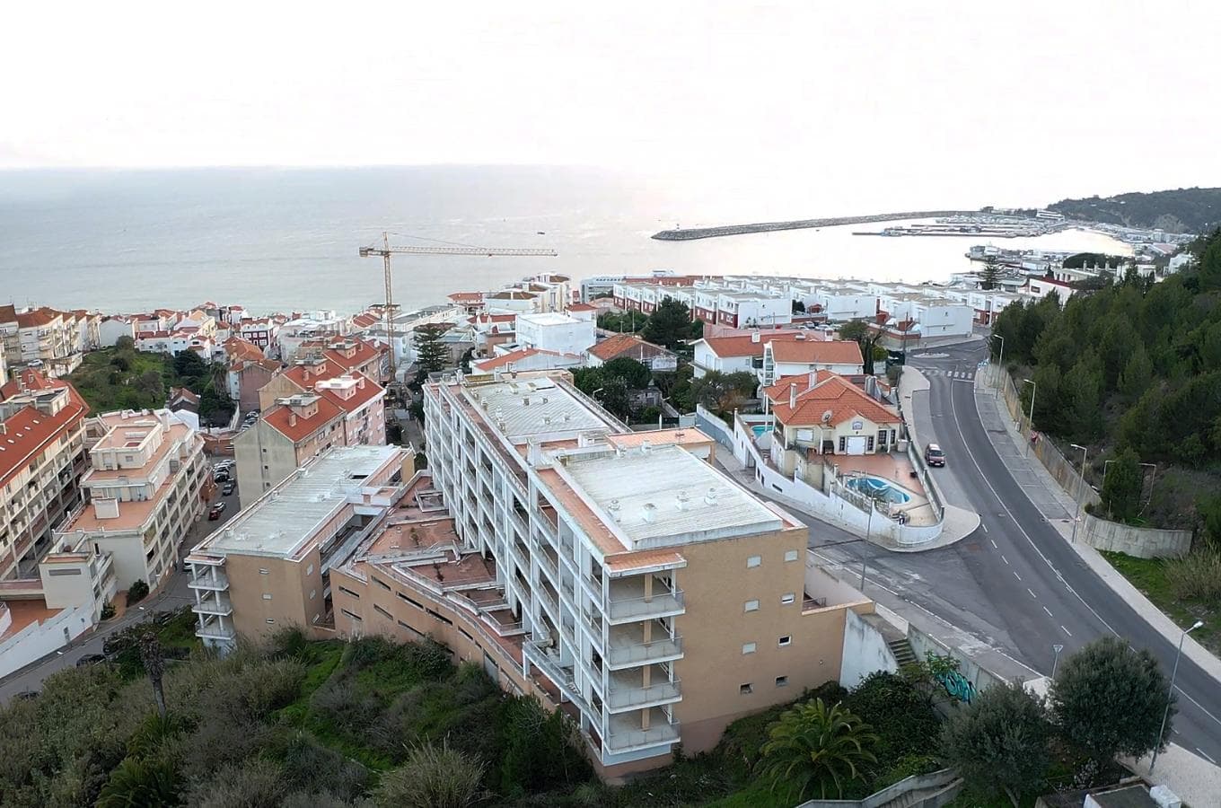 Empreendimento Habitacional · Condomínio Privado com piscina · Sesimbra — imagen 4