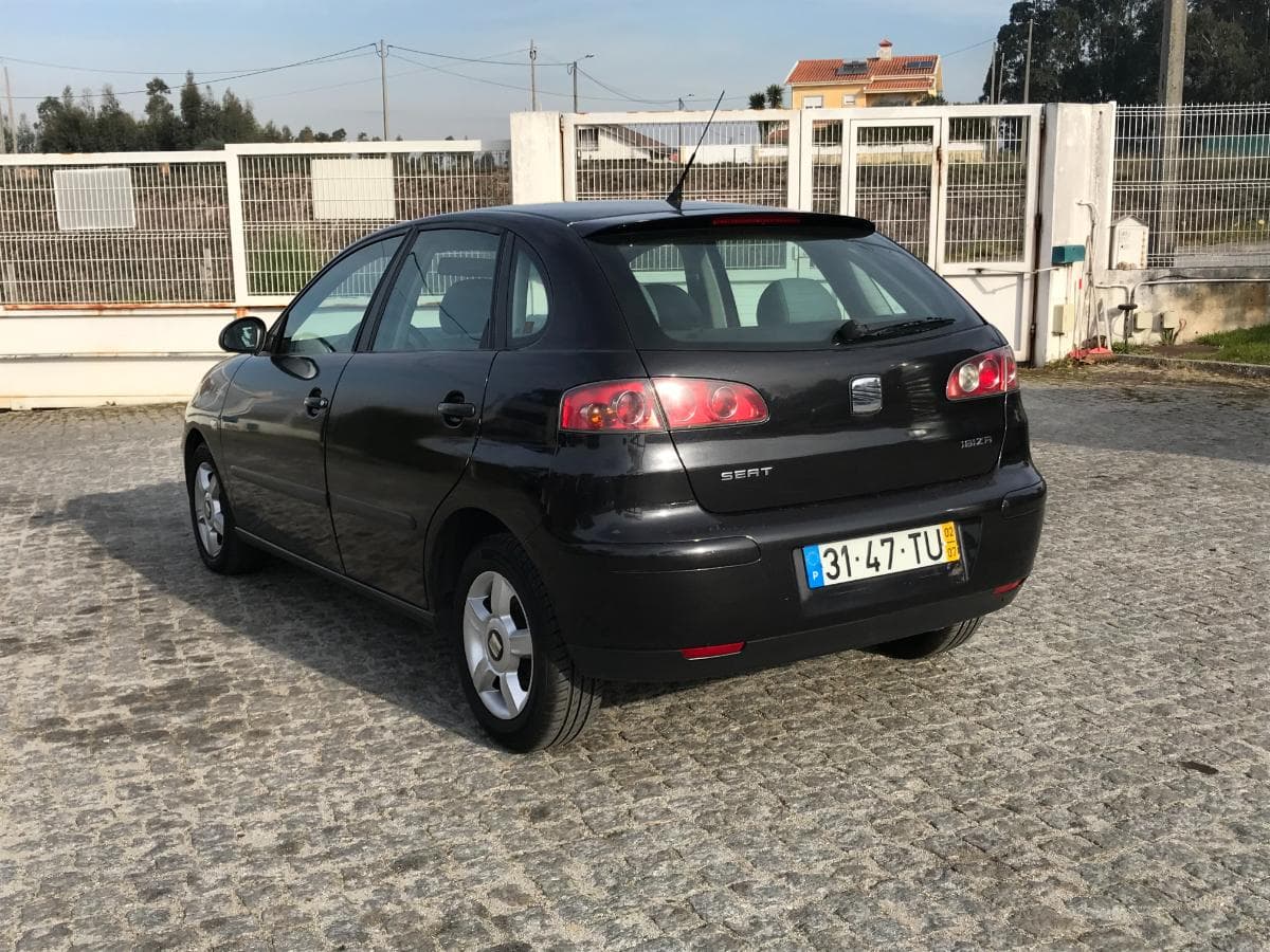 Seat Ibiza 1.2 · Ano 2002 — imagem 6