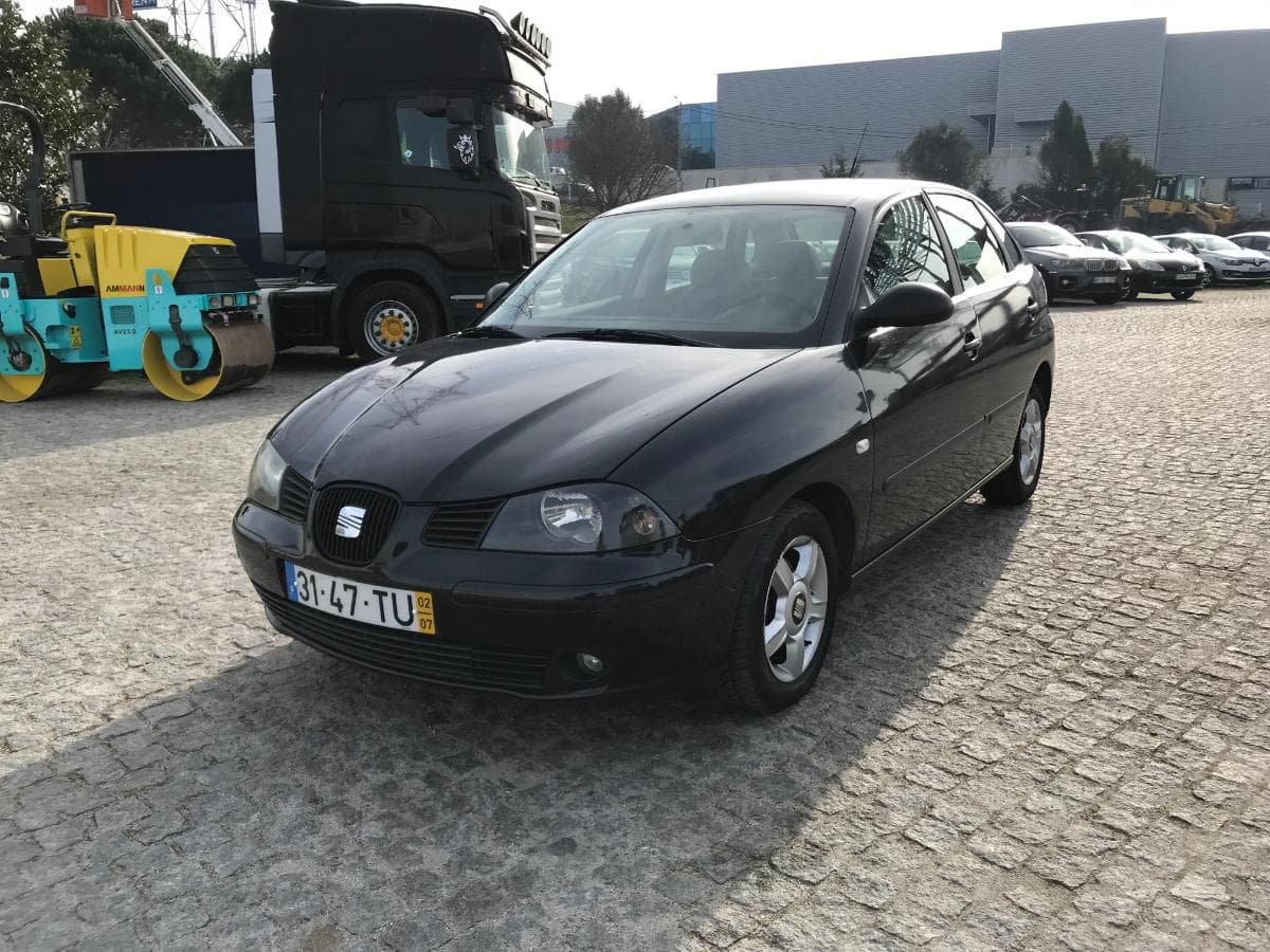 Seat Ibiza 1.2 · Ano 2002 — imagem 3