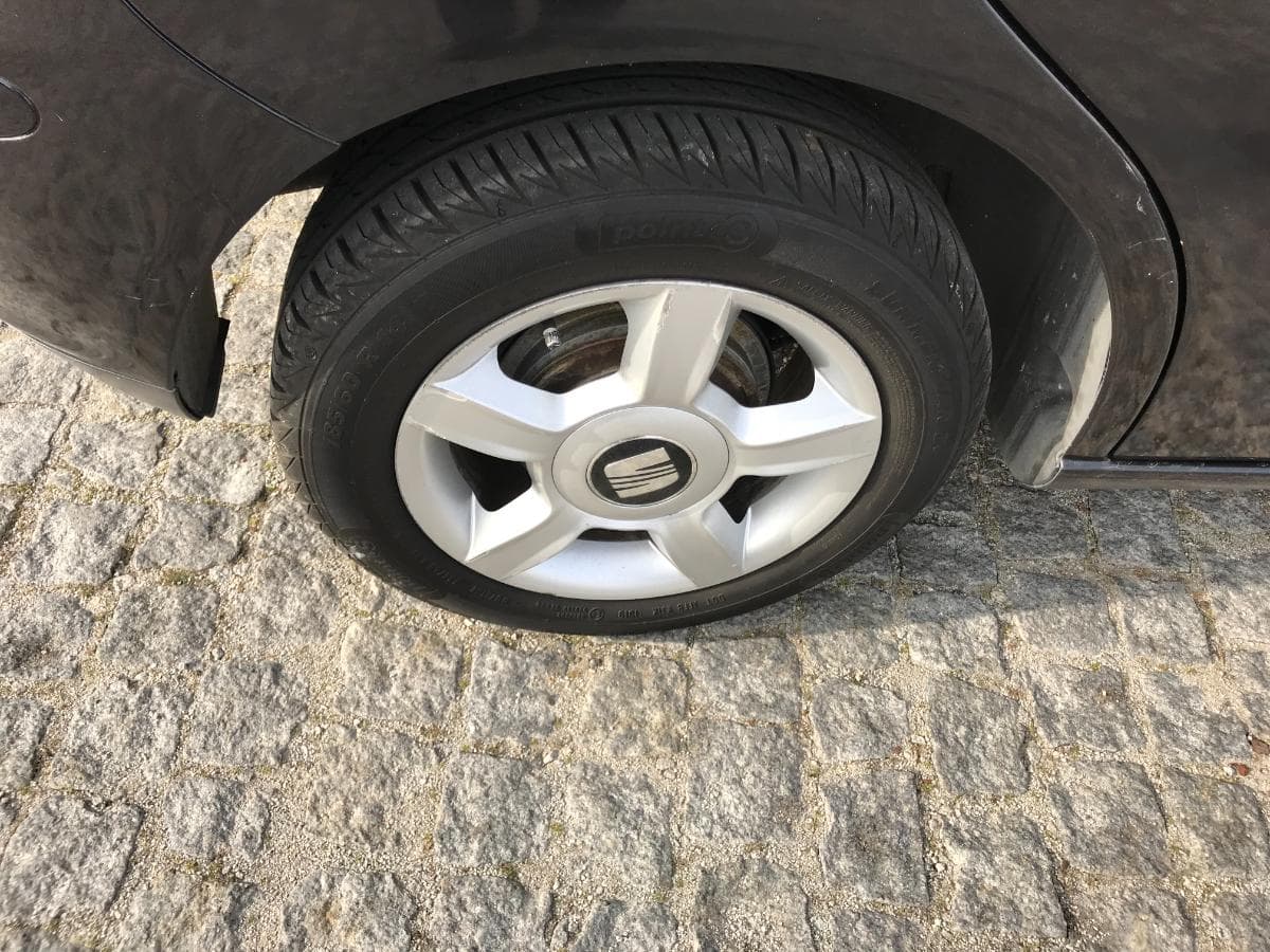 Seat Ibiza 1.2 · Ano 2002 — imagem 24