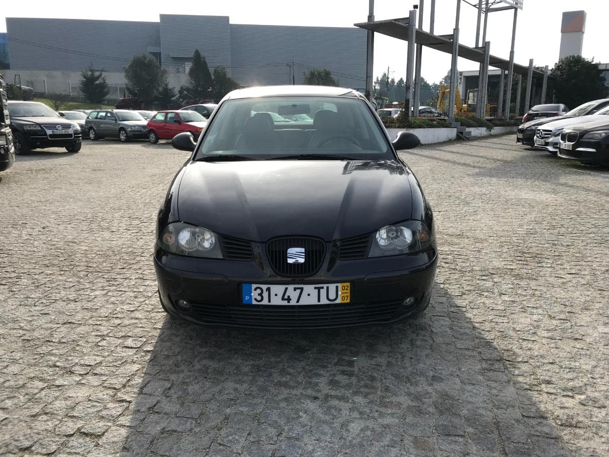 Seat Ibiza 1.2 · Ano 2002 — imagem 2