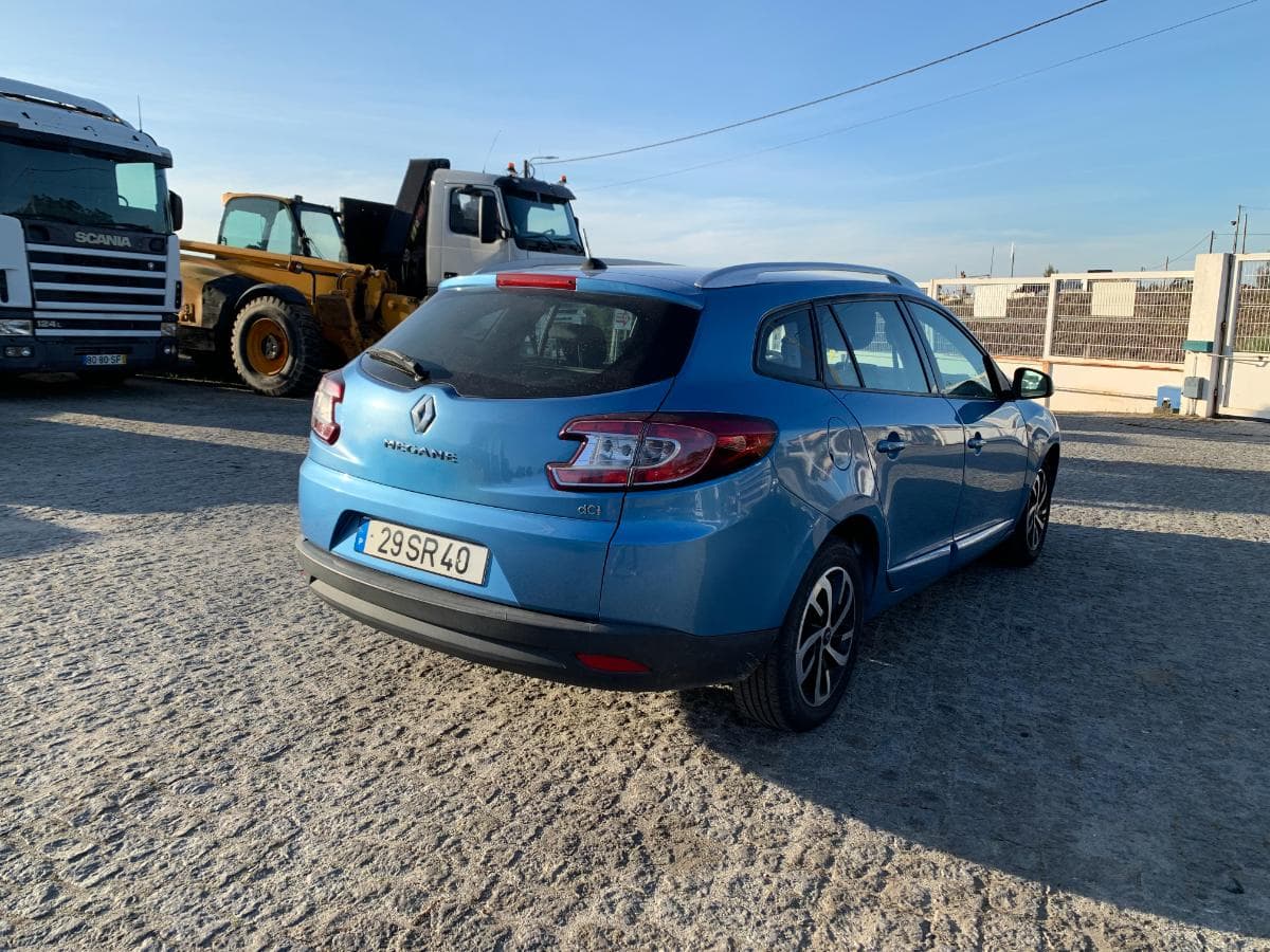 Renault Mégane 1.5 DCI · Ano 2012 — imagem 6