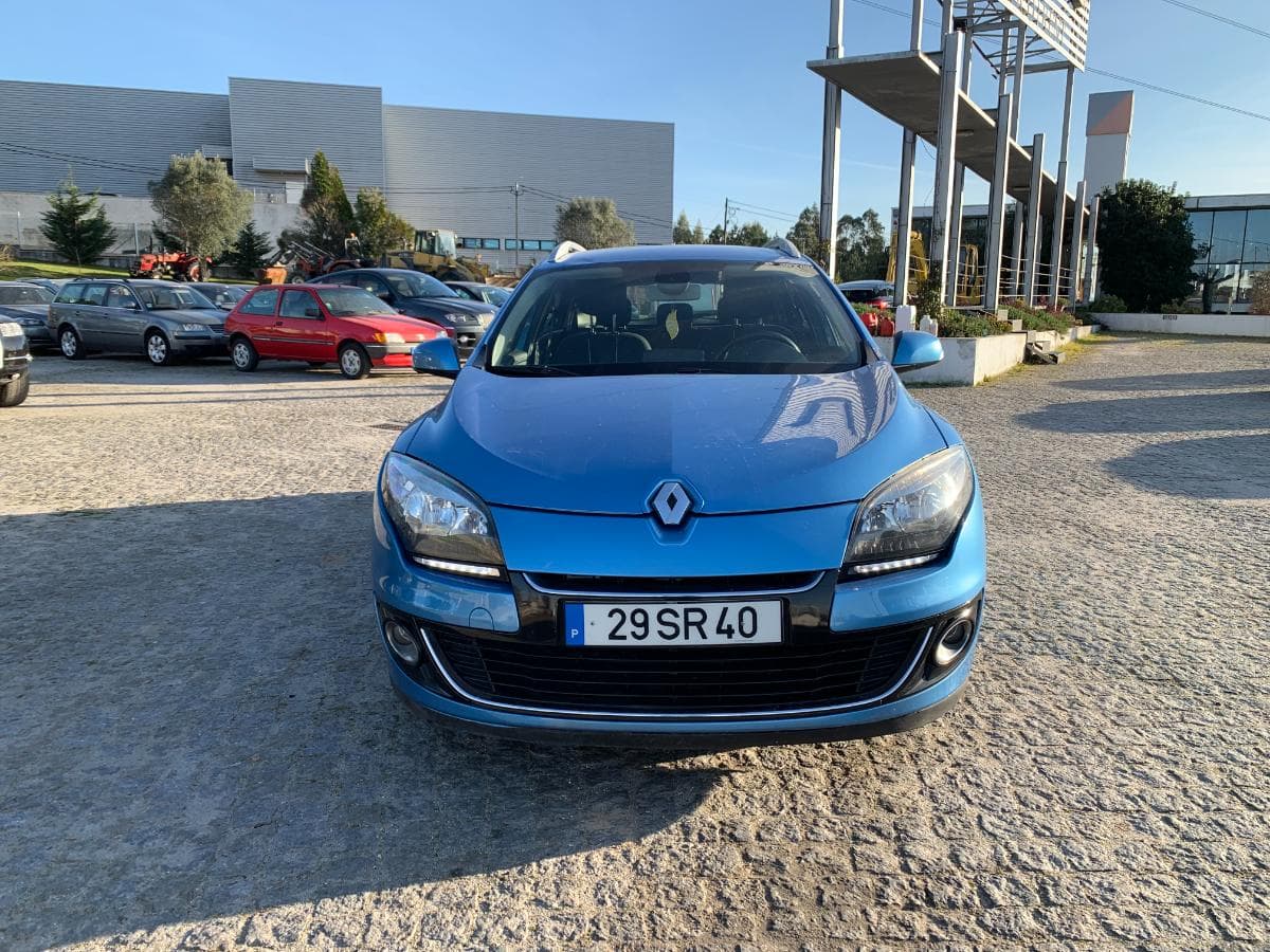 Renault Mégane 1.5 DCI · Ano 2012 — imagem 2