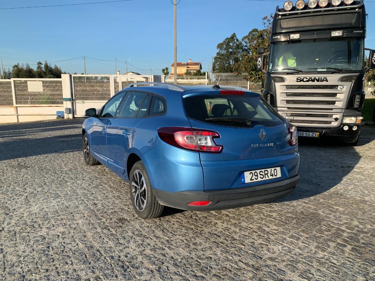 Renault Mégane 1.5 DCI · Ano 2012 — imagem 10