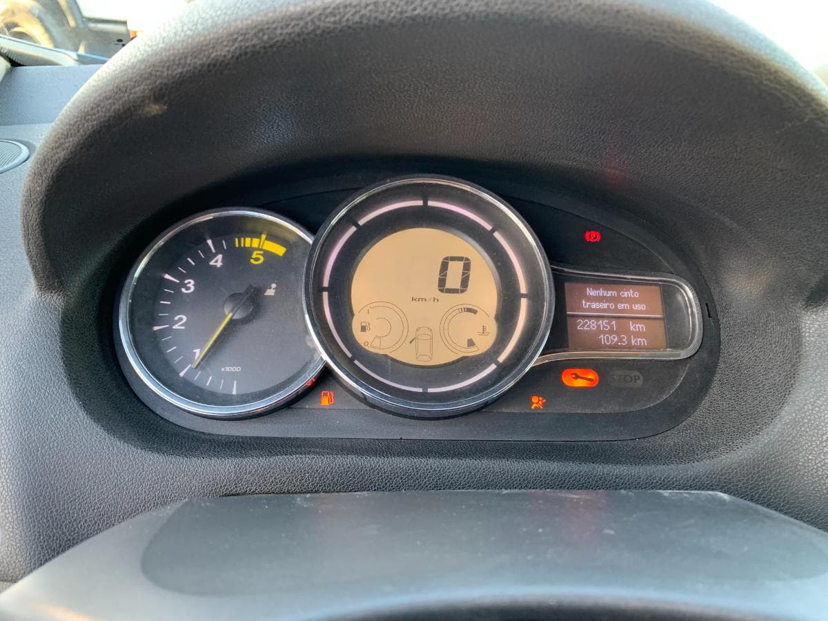 Renault Mégane 1.5 DCI · Ano 2012 — imagem 22