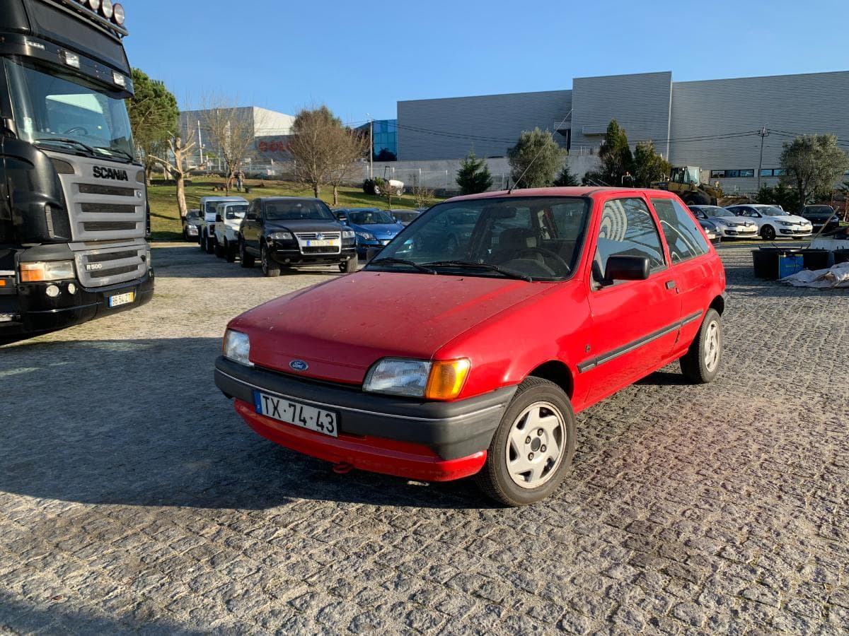 Ford Fiesta 1.1 · Ano 1991 — image 3