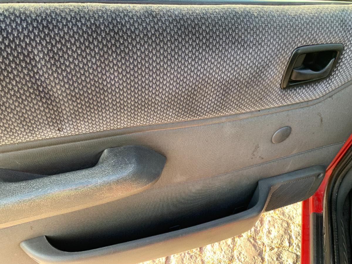 Ford Fiesta 1.1 · Ano 1991 — image 18