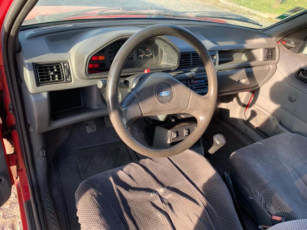 Ford Fiesta 1.1 · Ano 1991 — image 23