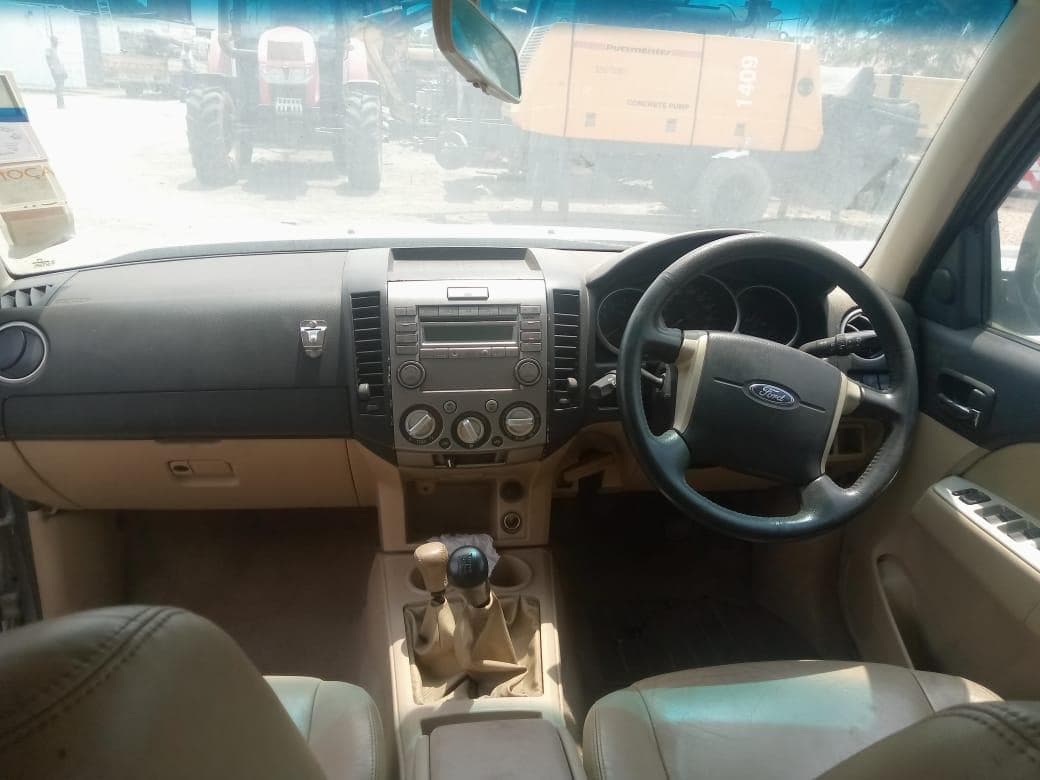 Ford Everest · — imagem 2