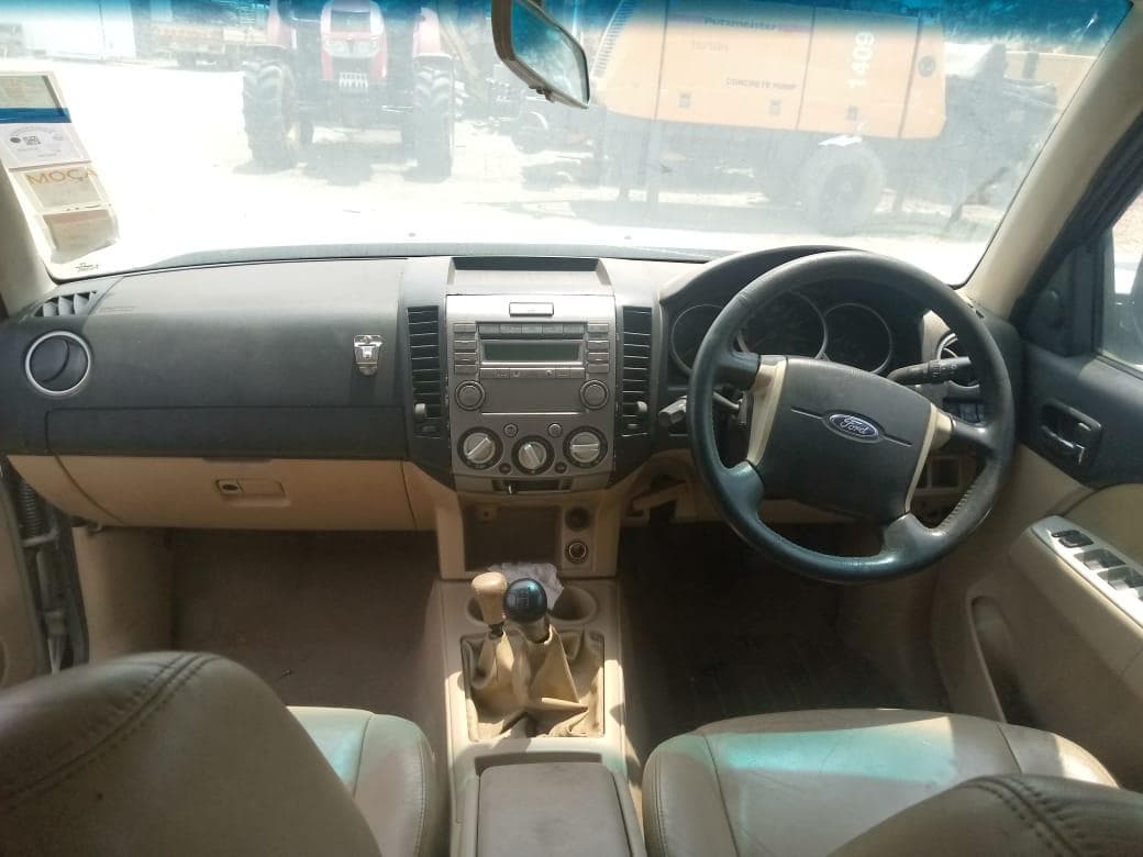 Ford Everest · — imagem 8